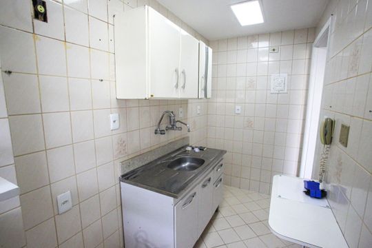 Cozinha de apartamento para alugar com 1 quarto, 40m² em Freguesia de Jacarepaguá, Rio de Janeiro