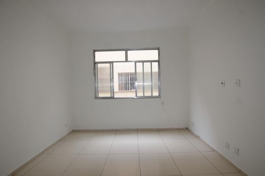 Apartamento para alugar com 2 quartos, 60m² em Vila Valqueire, Rio de Janeiro