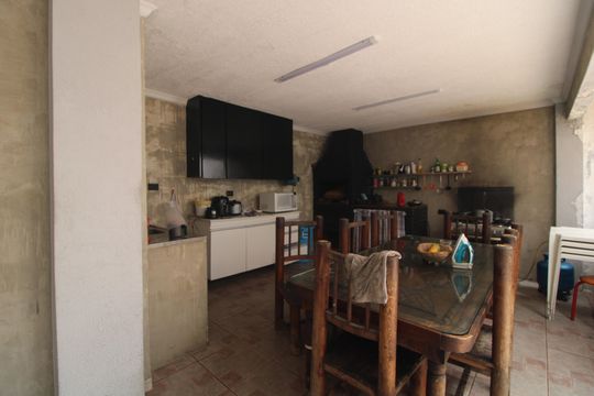 Churrasqueira de casa à venda com 4 quartos, 220m² em Vila do Castelo, São Paulo