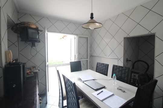 Cozinha de casa à venda com 4 quartos, 220m² em Vila do Castelo, São Paulo
