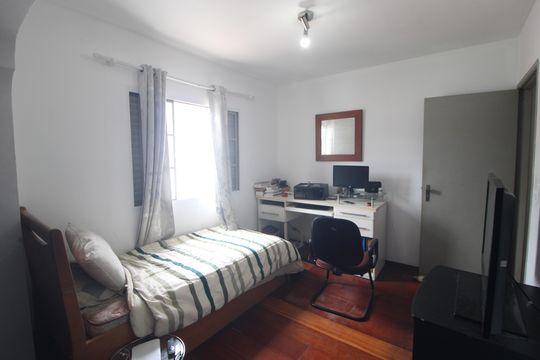 Suíte 2 de casa à venda com 4 quartos, 220m² em Vila do Castelo, São Paulo