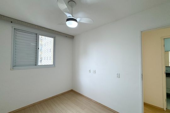 Quarto 2 de apartamento para alugar com 2 quartos, 48m² em Planalto, São Bernardo do Campo