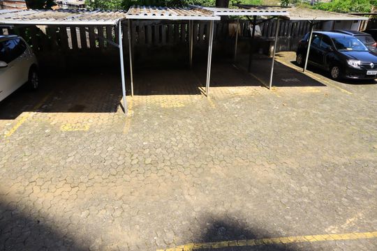 Garagem de apartamento para alugar com 3 quartos, 79m² em Pernambués, Salvador