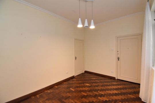 Sala de apartamento para alugar com 3 quartos, 140m² em Centro, Curitiba