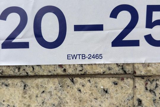 Placa de apartamento para alugar com 2 quartos, 43m² em Penha de França, São Paulo