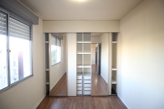 Quarto 1 de apartamento para alugar com 1 quarto, 44m² em Morro Santana, Porto Alegre