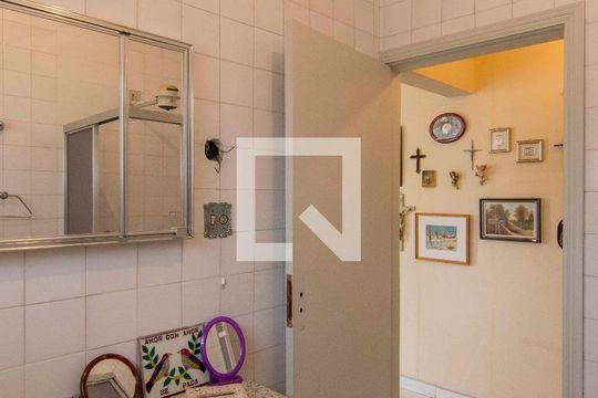 Casa à venda com 3 quartos, 350m² em Vila Pereira Cerca, São Paulo