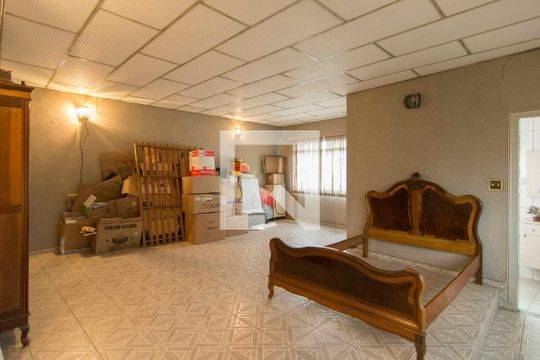 Casa à venda com 3 quartos, 350m² em Vila Pereira Cerca, São Paulo