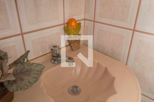 Casa à venda com 3 quartos, 350m² em Vila Pereira Cerca, São Paulo