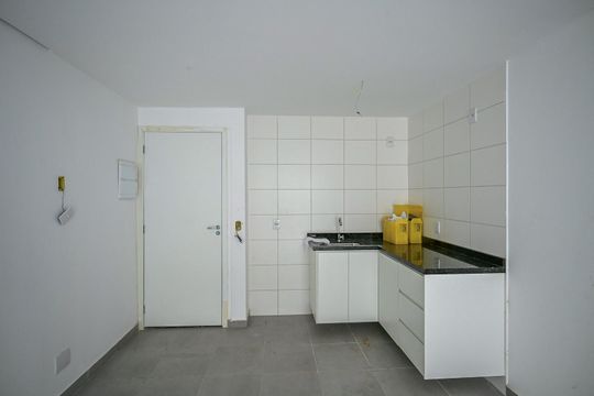 Cozinha de kitnet/studio para alugar com 1 quarto, 39m² em Vila Ernesto, São Paulo