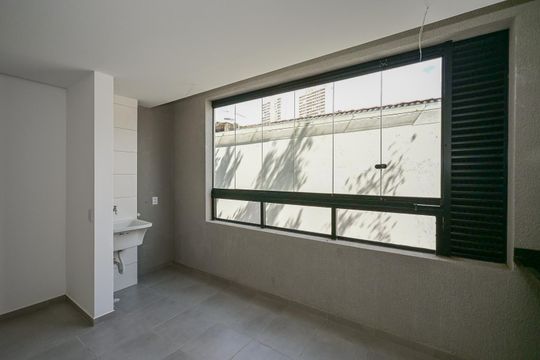 Varanda de kitnet/studio para alugar com 1 quarto, 32m² em Vila Ernesto, São Paulo