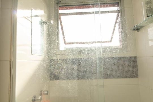 Banheiro da Suite de apartamento à venda com 3 quartos, 120m² em Vila Izabel, Curitiba