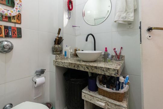 Banheiro de apartamento à venda com 2 quartos, 60m² em Andaraí, Rio de Janeiro