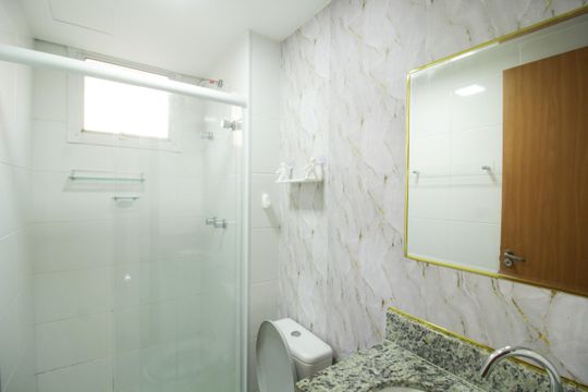 Banheiro de apartamento à venda com 2 quartos, 43m² em Jardim Iris, São Paulo