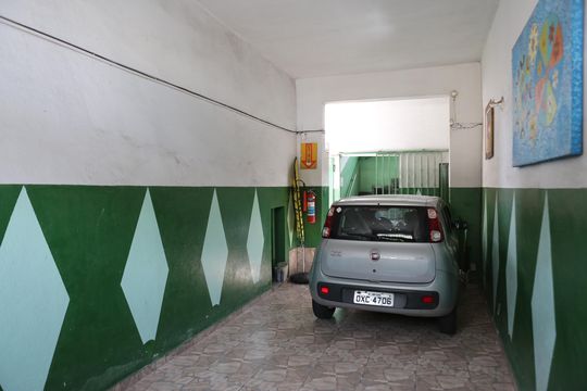Garagem de casa para alugar com 6 quartos, 900m² em Eldorado, Contagem