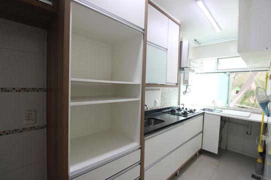 Cozinha de apartamento à venda com 2 quartos, 50m² em Jacarepaguá, Rio de Janeiro