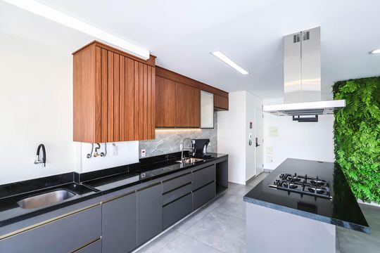 Cozinha de apartamento à venda com 2 quartos, 85m² em Vila Mariana, São Paulo