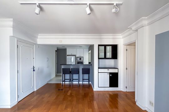 Sala de apartamento para alugar com 2 quartos, 85m² em Cerqueira César, São Paulo