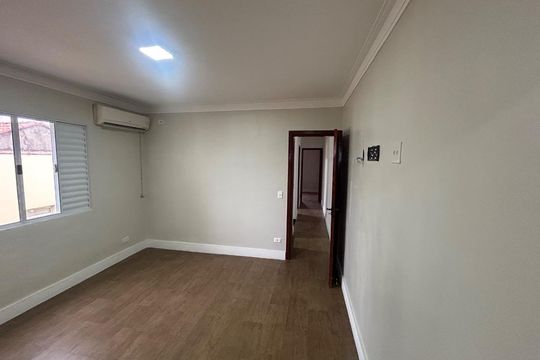 Casa à venda com 3 quartos, 150m² em Chácara Santo Antônio (Zona Leste), São Paulo