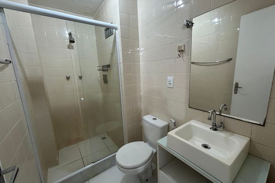Banheiro da Suíte de apartamento para alugar com 2 quartos, 65m² em Engenho Novo, Rio de Janeiro