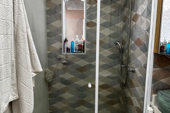 Banheiro da Suíte de apartamento à venda com 3 quartos, 65m² em Utinga, Santo André