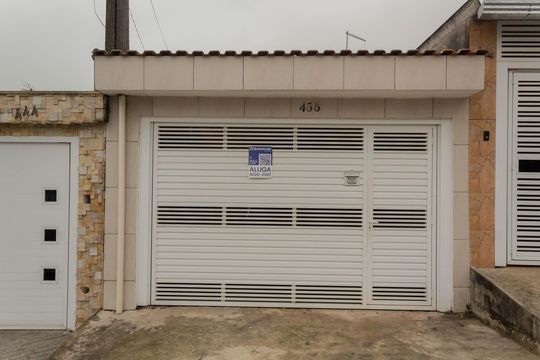 Fachada de casa para alugar com 3 quartos, 140m² em Alves Dias, São Bernardo do Campo