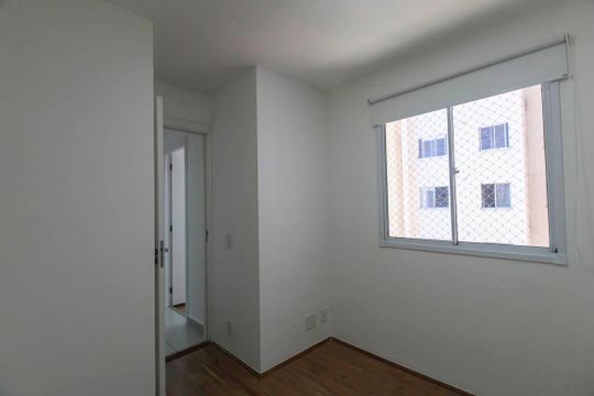 Quarto de apartamento para alugar com 2 quartos, 33m² em Vila Ema, São Paulo