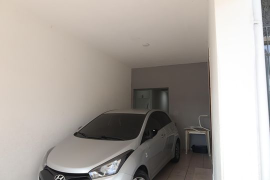 Garagem de casa à venda com 3 quartos, 210m² em Vila Siqueira (zona Leste), São Paulo