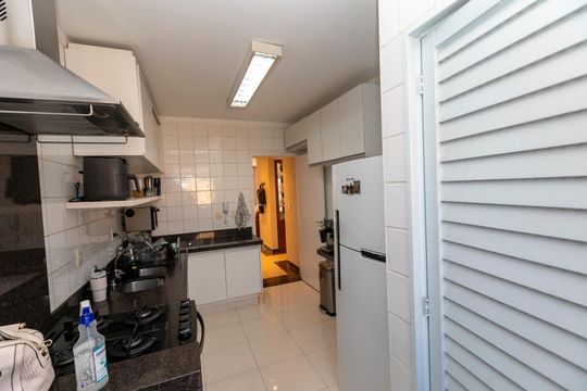 ÁREA DE SERVIÇO de casa de condomínio à venda com 3 quartos, 200m² em Chácara Primavera, Campinas