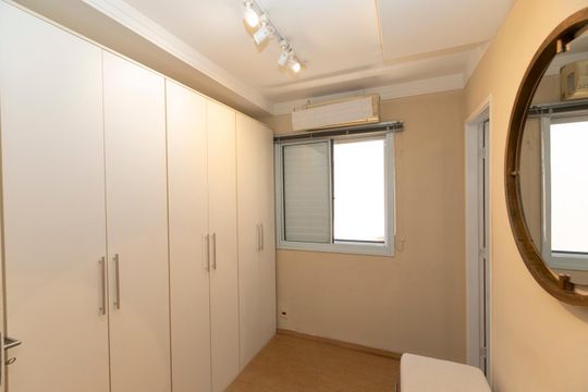 CLOSET de casa de condomínio à venda com 3 quartos, 200m² em Chácara Primavera, Campinas