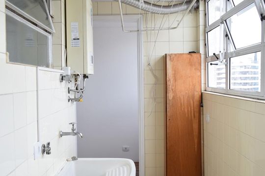 Área de Serviço de apartamento para alugar com 3 quartos, 104m² em Cerqueira César, São Paulo