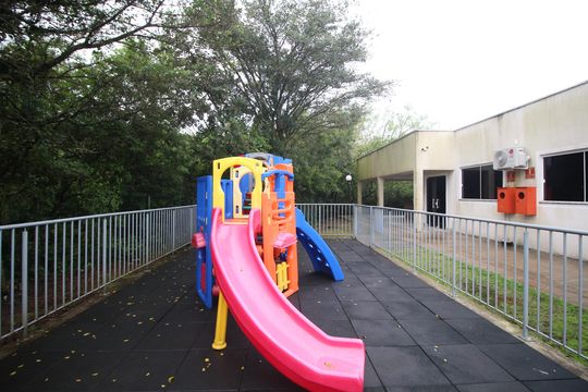 Área comum - Playground de apartamento à venda com 1 quarto, 44m² em Rubem Berta, Porto Alegre