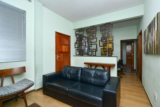 Apartamento à venda com 3 quartos, 95m² em Lourdes, Belo Horizonte