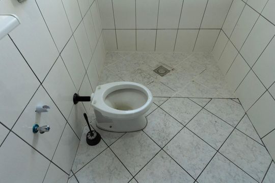 Banheiro social de casa para alugar com 3 quartos, 330m² em Jardim Ana Maria, Sorocaba