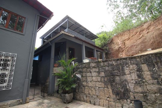 Edícula de casa à venda com 5 quartos, 412m² em Freguesia de Jacarepaguá, Rio de Janeiro