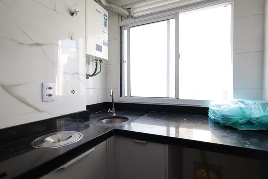 Área de Serviço de apartamento à venda com 2 quartos, 45m² em Vila Suzana, São Paulo