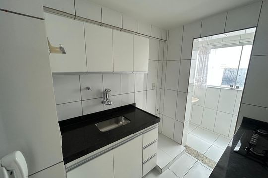 Cozinha de apartamento para alugar com 2 quartos, 55m² em Castelo, Belo Horizonte