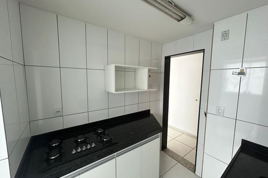 Cozinha de apartamento para alugar com 2 quartos, 55m² em Castelo, Belo Horizonte