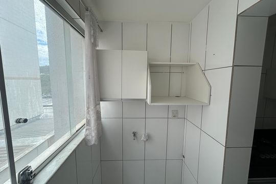 Área de serviço de apartamento para alugar com 2 quartos, 55m² em Castelo, Belo Horizonte