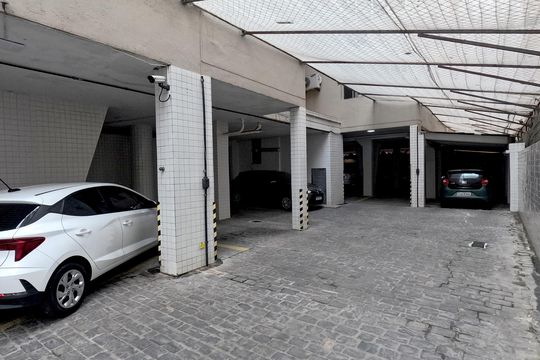 Área Comum - Garagem de apartamento para alugar com 3 quartos, 135m² em Gonzaga, Santos