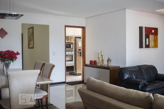 Casa à venda com 4 quartos, 650m² em Vila Esperança, São Paulo