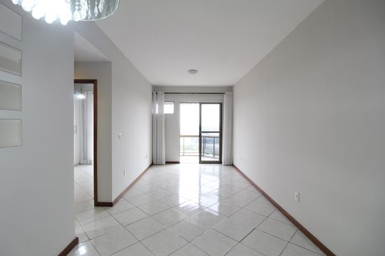 Sala de apartamento à venda com 2 quartos, 80m² em Taquara, Rio de Janeiro
