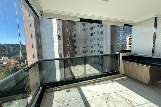 Churrasqueira de apartamento para alugar com 2 quartos, 112m² em Empresarial 18 do Forte, Barueri