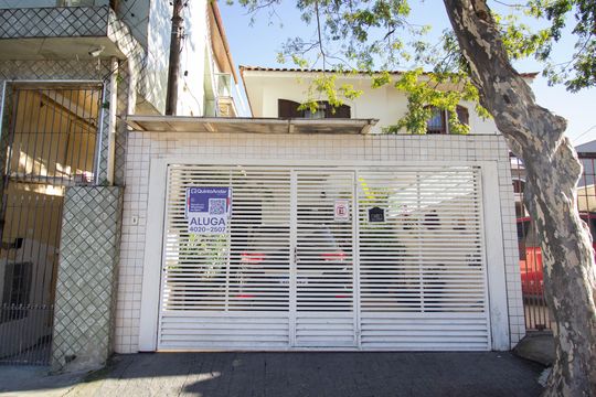 Fachada de casa para alugar com 2 quartos, 230m² em Vila Miriam, São Paulo
