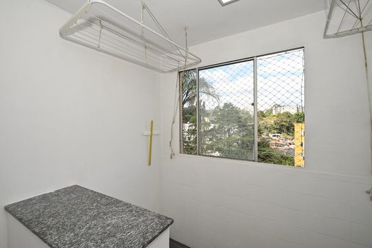 Área de Serviço de apartamento para alugar com 2 quartos, 52m² em Jardim Umuarama, São Paulo