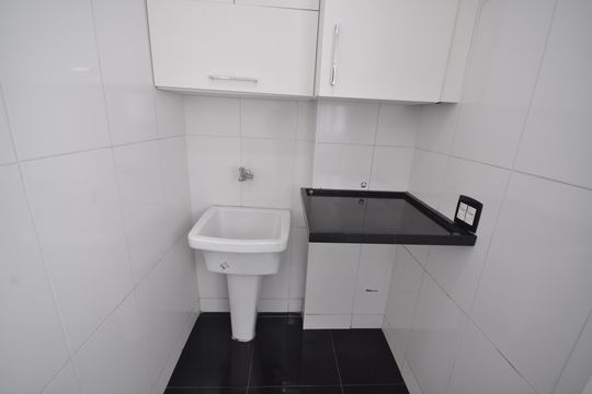 Área de Serviço de apartamento à venda com 2 quartos, 65m² em Vila Cachoeira, São Paulo