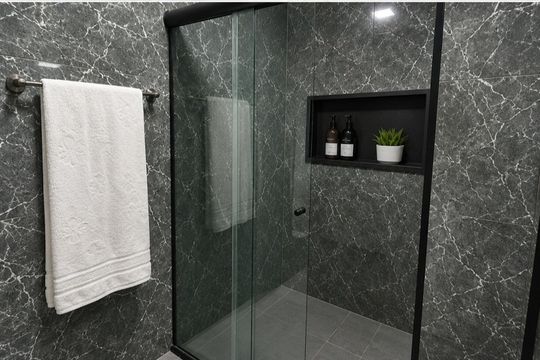 Banheiro de apartamento à venda com 3 quartos, 97m² em Aclimação, São Paulo