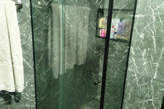 Banheiro de apartamento à venda com 3 quartos, 97m² em Aclimação, São Paulo