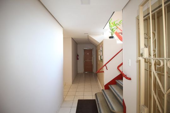 Área comum de apartamento para alugar com 1 quarto, 80m² em São João, Porto Alegre