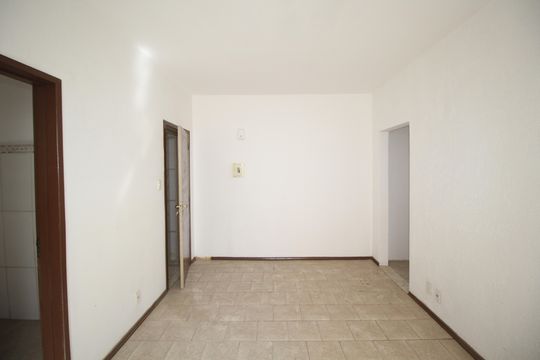 Sala de apartamento para alugar com 1 quarto, 80m² em São João, Porto Alegre